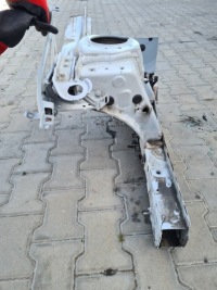 фото thumb №1, Bmw x1 f48 чверть лонжерон чашка правий перед колір a300