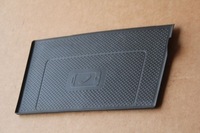 фото thumb №1, Подкладка pod телефон резиновый элемент бардачка vw atlas