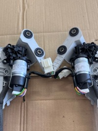 Направляющая шторка левая lub правая / a2069067600 / w206 mercedes-benz c в Украине, фото thumb