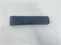 фото thumb №1, Резиновый элемент накладка педали педаль газа mercedes w124 1233010082