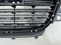 фото thumb №7, Peugeot 2008 1 i 13-19r решётка бампера средняя перед передняя 9678059477