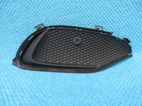 фото thumb №1, Mercedes w176 amg решётка правая