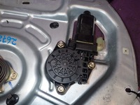 фото thumb №5, Tucson i 04- подъемник стекло перед левый 824702e010