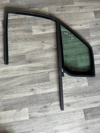 фото thumb №1, Ford transit connect прокладка стекло правая перед