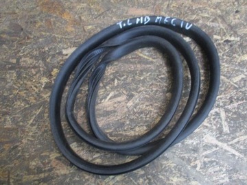 фото thumb №1, Прокладка двері зад ліва megane iv 4 hb