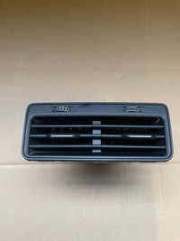 фото thumb №1, Audi q7 4m решётка обдув задняя 4m8819203