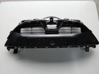 фото thumb №1, Решётка радиатора, решётка бампера toyota yaris iv