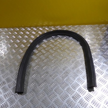 AUDI A6 USZCZELKA MASKI KOMORY SILNIKA 4G0823723