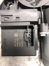 фото thumb №2, Моторчик стекло правый перед renault scenic iii 807302741r