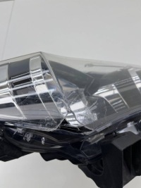 фото thumb №14, Toyota corolla e16 права фара led європа 81110-02e71