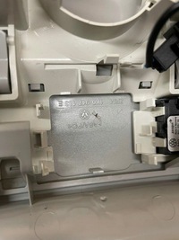 фото thumb №11, Vw лампа потолочный серая 561868837a 1k0947133e