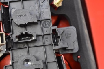 фото thumb №7, Лампа правая зад задняя 3b9945096aa vw passat b5 универсал рестайлинг 00-05