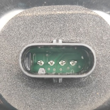 фото thumb №6, Tesla модель y 2023 правая сторона лампы задней крышки багажника