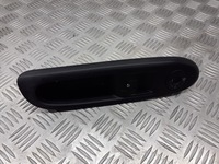 фото thumb №1, Панель стекло правый перед renault clio ii 8200084005