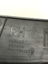 фото thumb №10, Молдинг датчик доводчик двері правий задня tesla x