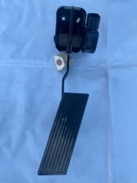 фото thumb №1, Потенціометр газу jeep cherokee 52079117