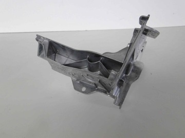 фото thumb №14, Mercedes glc w253 кронштейн ремня левая усилитель