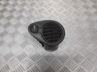 фото thumb №1, Решітка обдув ліва renault clio iii