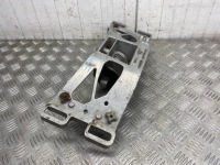 фото thumb №10, Кронштейн подушка коробки коробка передач jaguar xe gx735060ac gx736a026ac