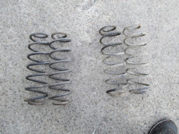 фото thumb №1, Mazda 2 ii 02-07 пружини зад комплект