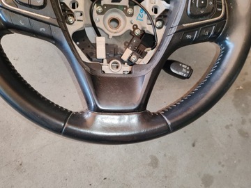 фото thumb №8, Руль кожаный красивая t27 рестайлинг avensis t29 15-