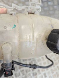 фото thumb №9, Renault trafic iii 2,0 dci 2019-2024 бак расширительный провода wody