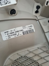 фото thumb №12, Chrysler pacifica 17-дверна карта (обшивка) права перед 7cc101a3ab usa