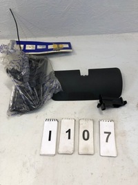 фото thumb №1, Volvo c30 atrapa/zaślepka фаркоп буксировочный