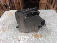 Корпус фильтра воздуха audi a4 b5 1.8 t 8e0133835a Недорого, фото thumb