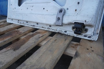 фото thumb №16, Renault master ii фургон дверь правые задние стекло 2001год белый