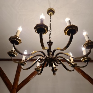 STYLOWY ŻYRANDOL MOSIĘŻNY 10-RAMIENNY,PRZEKRÓJ79CM