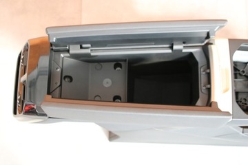 фото thumb №13, Bmw ix i20 туннель средний подлокотник чёрный 9490613 5a38972