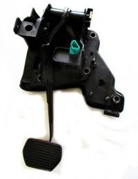 фото thumb №1, Citroen c5 i lift peugeot 407 2.0 hdi автоматична коробка передач педаль гальма 9654751180