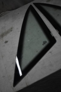 фото thumb №7, Audi a6 c4 стекло задняя треугольник p,l sedan