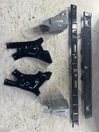 фото thumb №1, Volvo ex30- кронштейн кріплення балка ременя перед