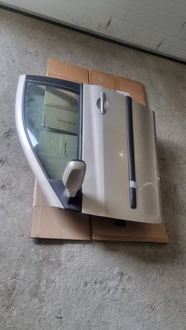 фото thumb №1, Дверь clio 3 задняя левая