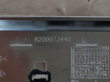 фото thumb №3, Емблема планка перед права scenic megane ii