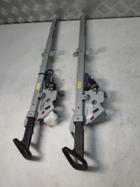 Podajnik поперечина правый перед mercedes w209 clk 2098600282 2098680222 Киев, фото thumb