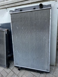 Купити Радіатор iveco stralis s-way, фото thumb