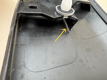 фото thumb №12, Toyota rav4 v 5 19r- планка накладка кришки зад задня 76802-42140