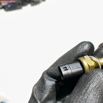 фото thumb №10, Renault датчик коробки коробки передач edc 2517256600