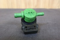 фото thumb №3, Mercedes slk r170 электроклапан топлива a0004703293