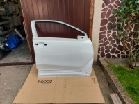 фото thumb №1, Toyota c-hr chr 16- дверь r перед w цвет 070 белый перламутр