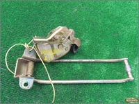 фото thumb №4, Toyota hiace 00r - обмежувач двері лівий задня