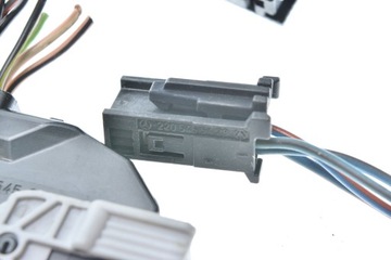 фото thumb №11, Штекеры модуля комфорта mercedes vito w639 6395450201 a6395450401