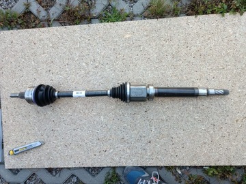 фото thumb №1, Нова права піввісь втулка стабілізатора 2020- fwd 1,5