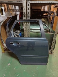 фото thumb №1, Дверь volvo s40 v50 правый задняя