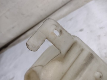 фото thumb №8, Бак склоомивача dodge grand caravan iv 4 4717827ac