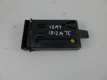 фото thumb №3, Seat ibiza ii рестайлінг бардачок полиця поличка