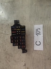 фото thumb №1, Коробка запобіжників renault clio ii 770329759